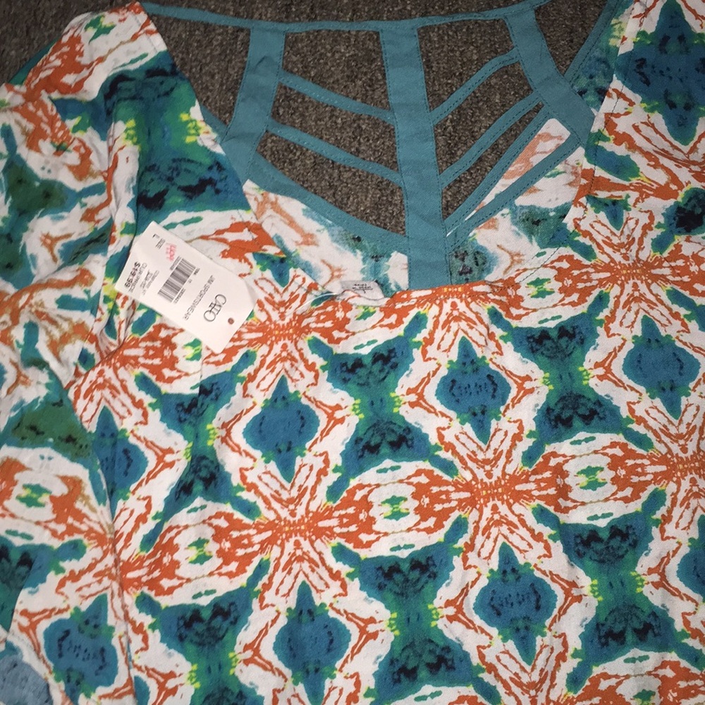 Shirt - Picture 2 of 2